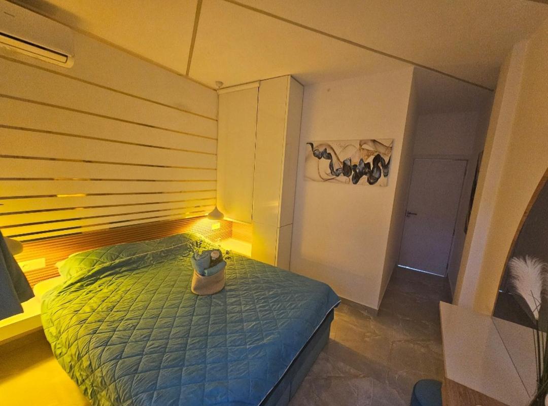Апартаменты Sun Sea No 7 First Line Переа Экстерьер фото